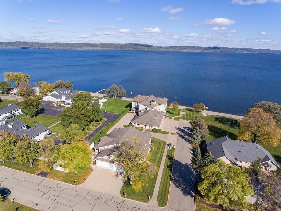 1329 S Oak St, Lake City, MN 55041 Zillow