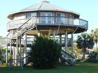 89 Walker Creek Dr, Crawfordville, FL 32327