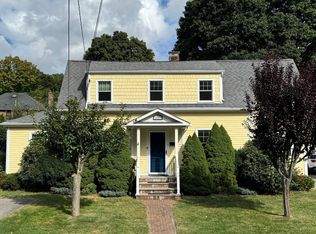 110 Hawthorn Ave, Needham, MA 02492