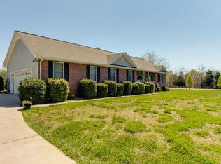 1008 Gasser Rd, Ashland City, TN 37015
