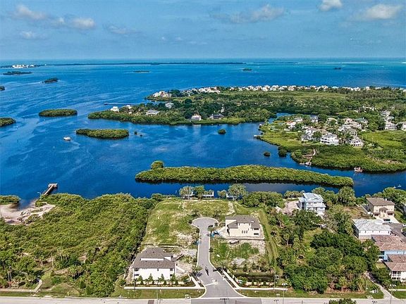 4th image of 752 Harbor Palms Ct