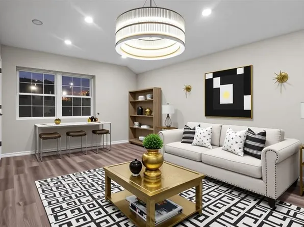 334 Underhill Avenue image 1 of 31