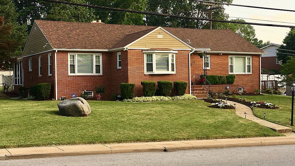 2nd image of 4801 W Forest Park Ave