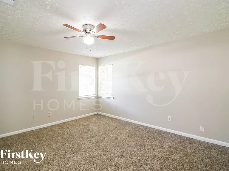 10258 Misty Ridge Dr — Photo 11