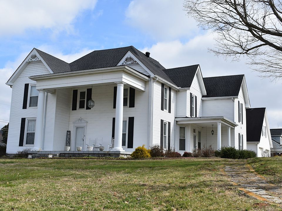 1st image of 618 Main St N