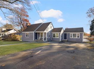 12 Ridge Rd, East Greenwich, RI 02818