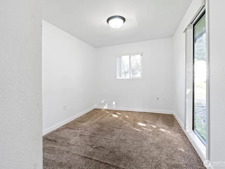 3109 24th Avenue Ct SE — Photo 6