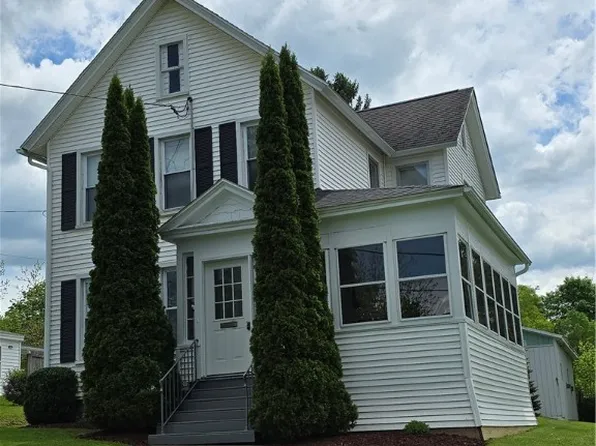 418 Putnam St, Waterville, NY 13480