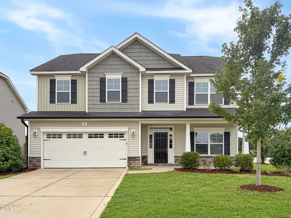 14 National Dr, Clayton, NC 27527