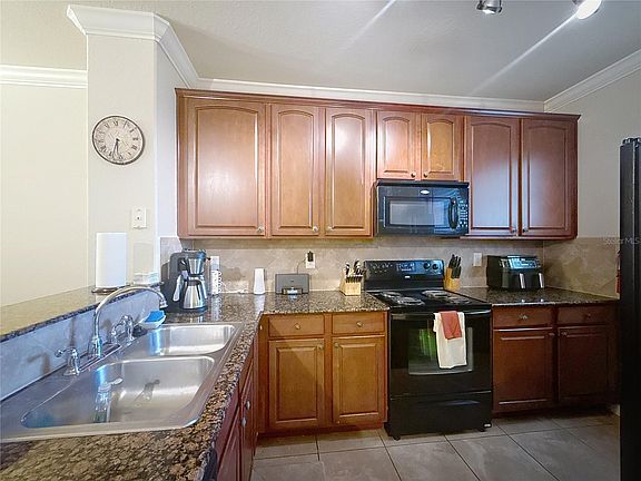 2nd image of 906 Charo Pkwy Unit 434