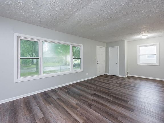 5th image of 2817 Yeoman St