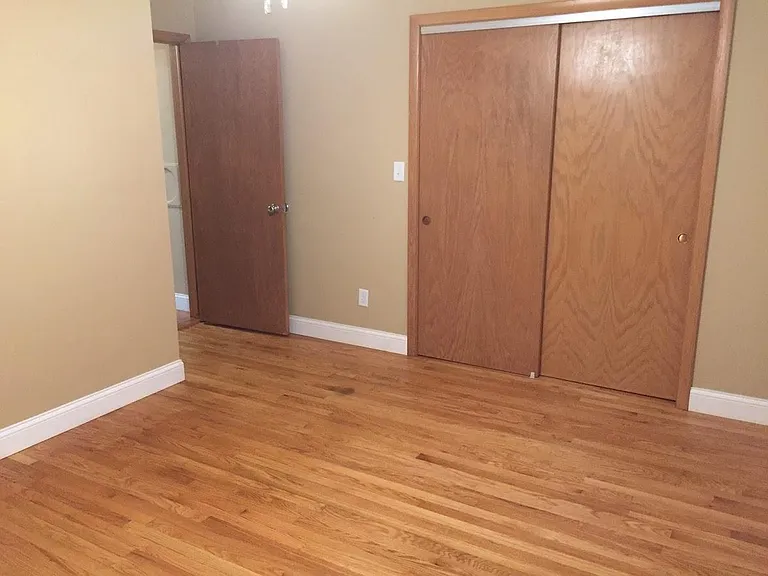 1026 W Lorain St — Photo 16