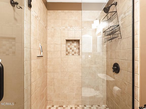 5th image of 258 W 2nd St #3C