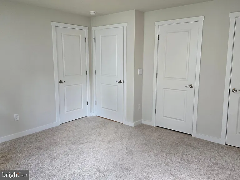 115 Boone Ct — Photo 6