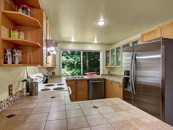 3rd image of 11736 NE 145th St