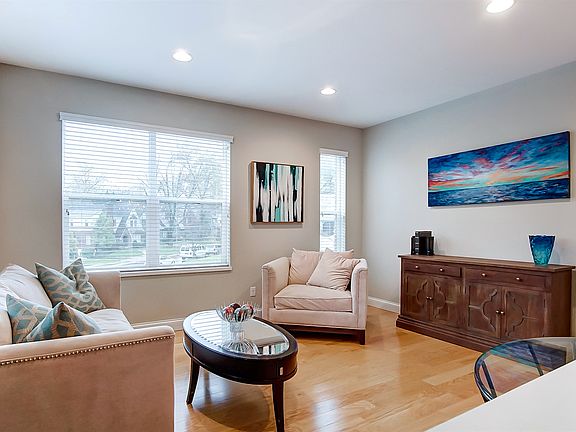5th image of 841 Tweed Ave
