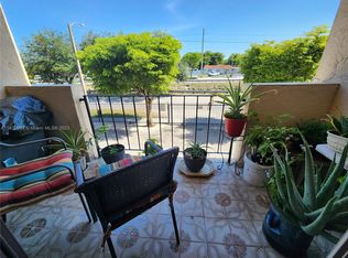 1075 W 68th St APT 116, Hialeah, FL 33014