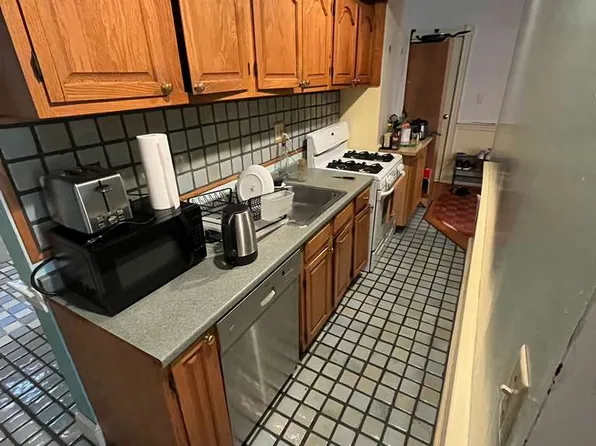 (undisclosed Address), Jamaica Plain, MA 02130