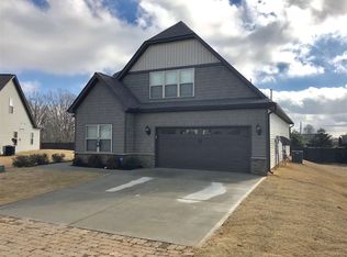 104 Redbay Ct, Easley, SC 29640