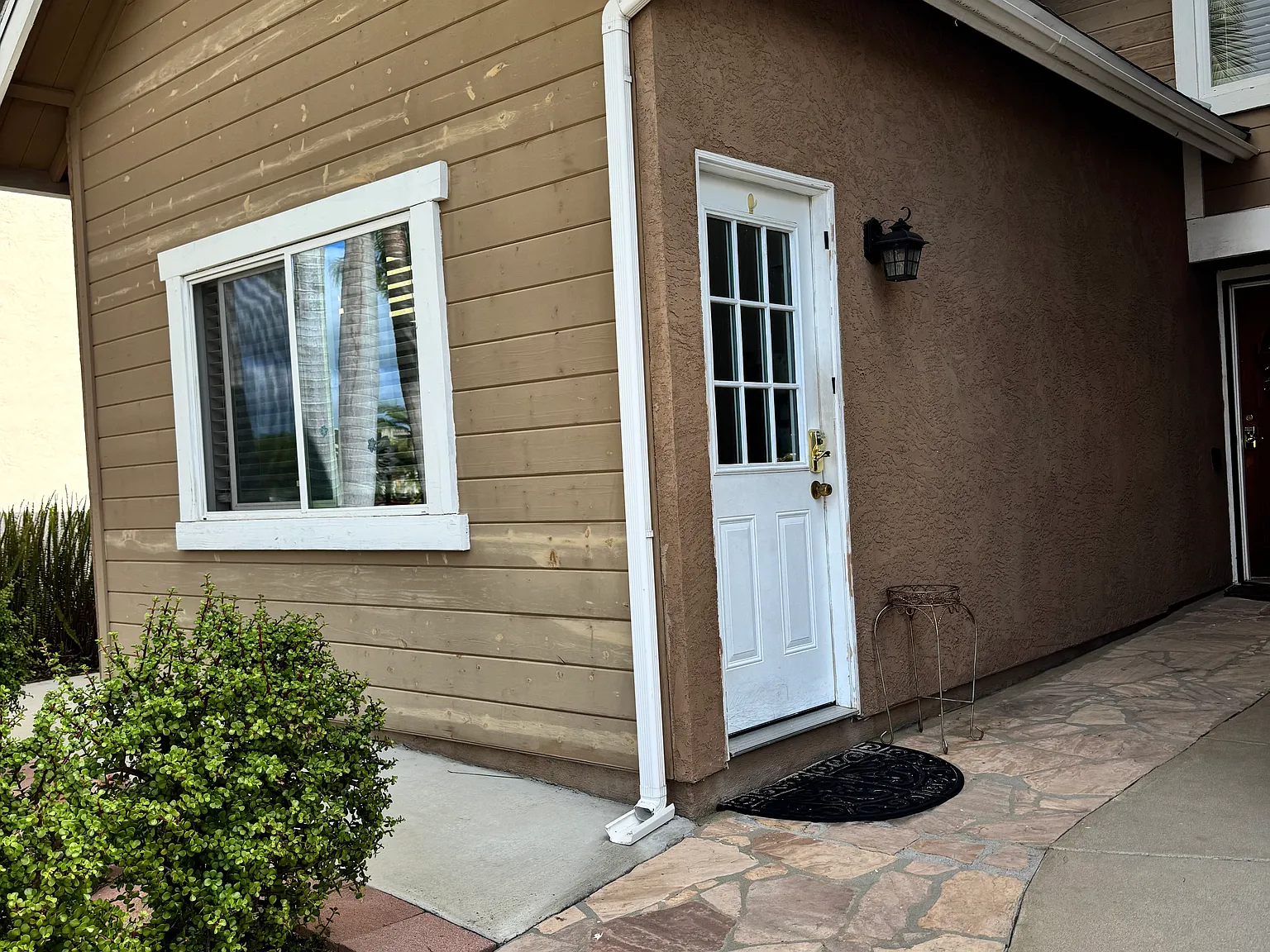 1 bed, 250 sqft, $1,600 — Photo 2