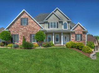 4707 Thornbrook Rdg, Columbia, MO 65203