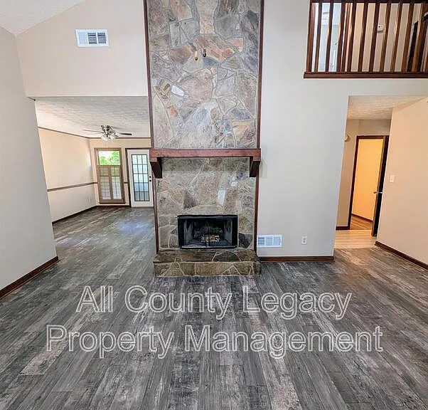 125 Governors Rdg — Photo 2