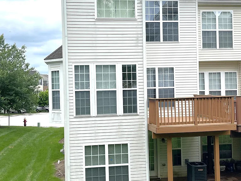 268 Baxter Dr — Photo 2