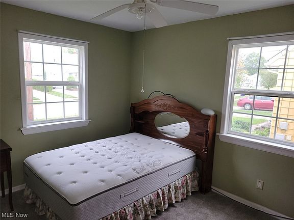 3rd image of 15689 Muskingum Blvd