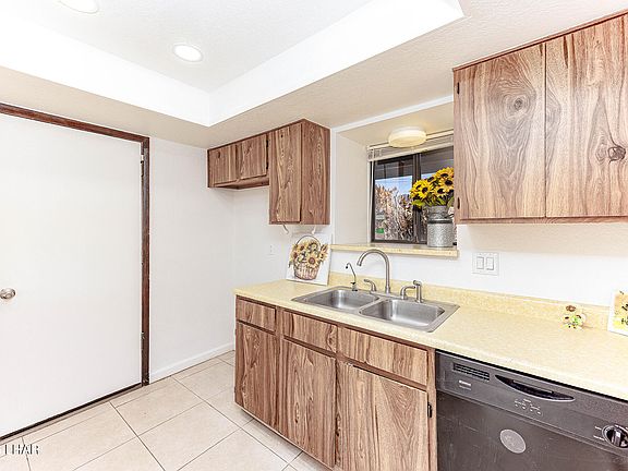 5th image of 3578 Palo Verde Blvd N