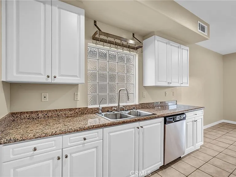 1309 Hunt Ter — Photo 12