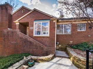 2654 E Windermere Woods Dr, Bloomington, IN 47401