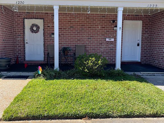 2nd image of 1222 Village Way #D