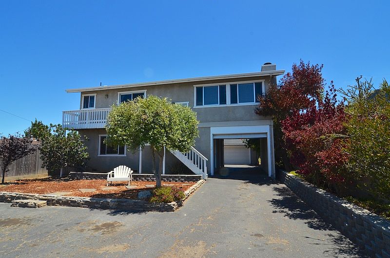 1st image of 462 Arbutus Ave