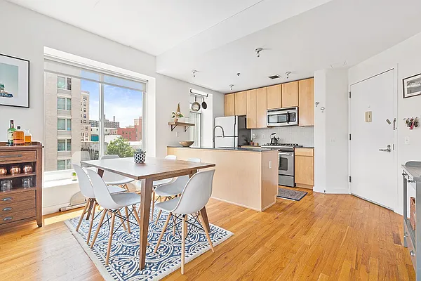 Rented by Compass | media 1