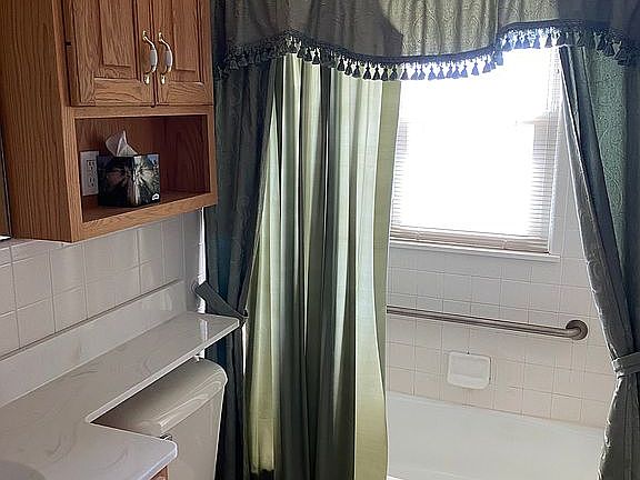 2nd image of 15245 Jonas Ave