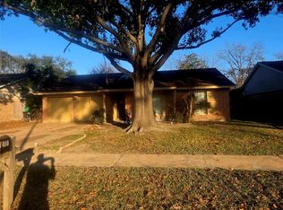 7410 Pierrepont Dr, Houston, TX 77040