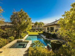 16 Summit Walk Trl, Henderson, NV 89052