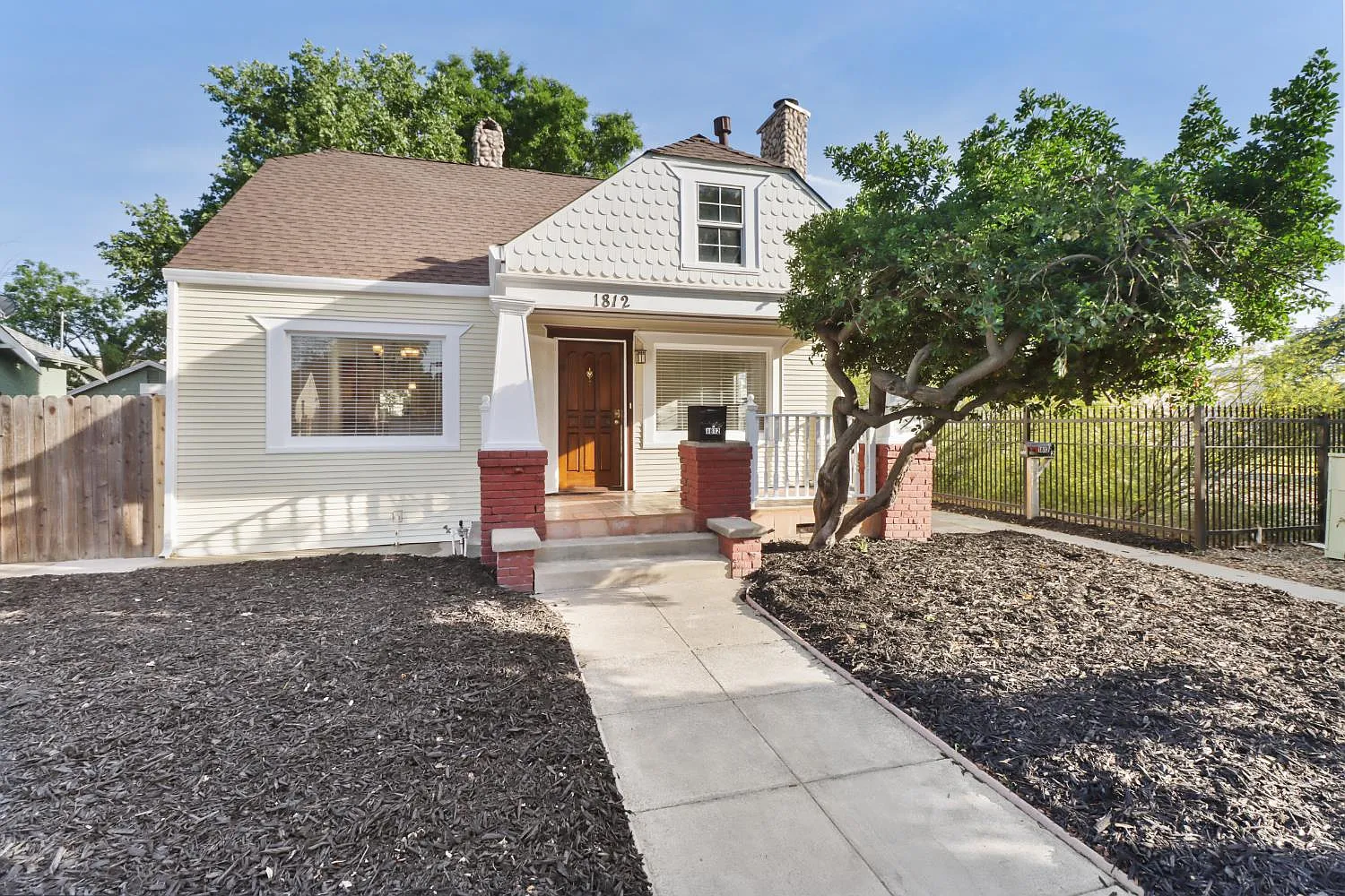 1812 El Monte Ave. photo 1
