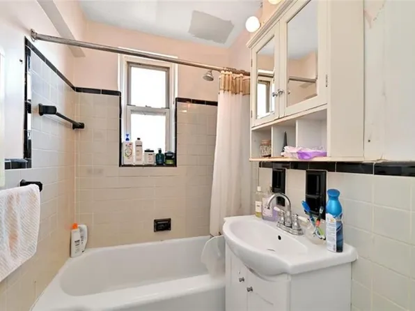 3165 Nostrand Avenue image 18 of 18