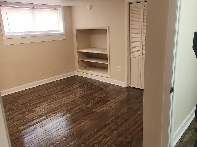 1347 College Park — Photo 28