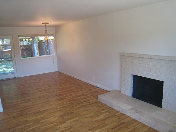 2nd image of 7 Cordelia Dr
