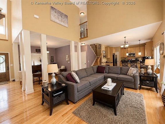 4th image of 118 Mountain Meadows Rd