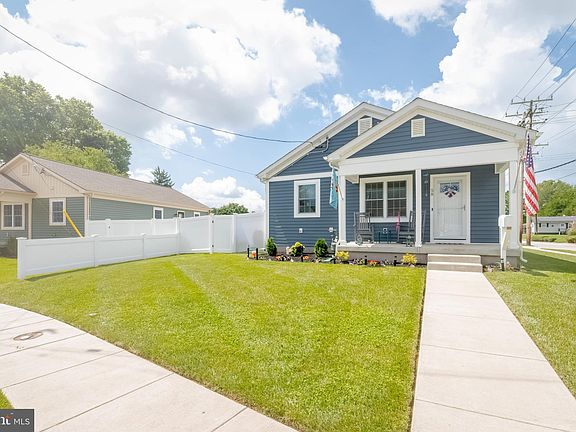 3rd image of 58 Norman Ave