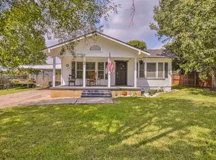 906 N Old Robinson Rd, Robinson, TX 76706