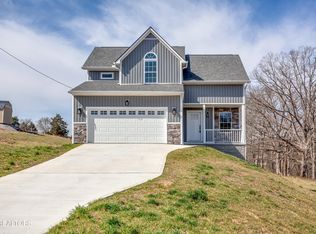 115 Paul Ln, La Follette, TN 37766