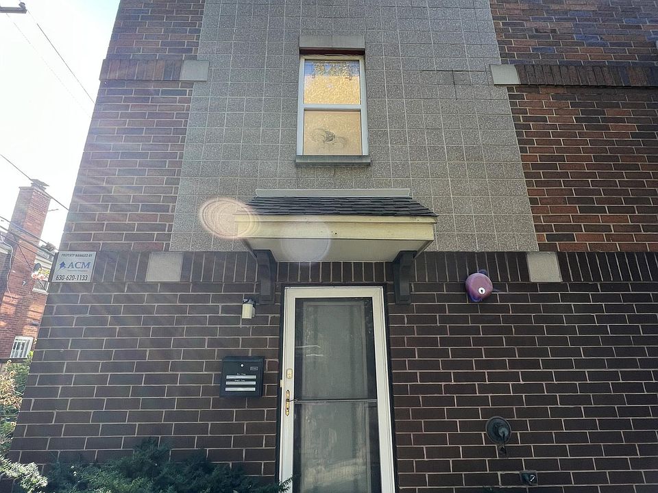 1st image of 3951 W Ainslie St APT 1