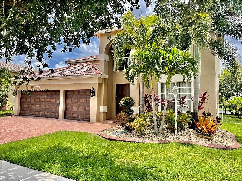 13724 NW 15th St, Pembroke Pines, FL 33028 Zillow