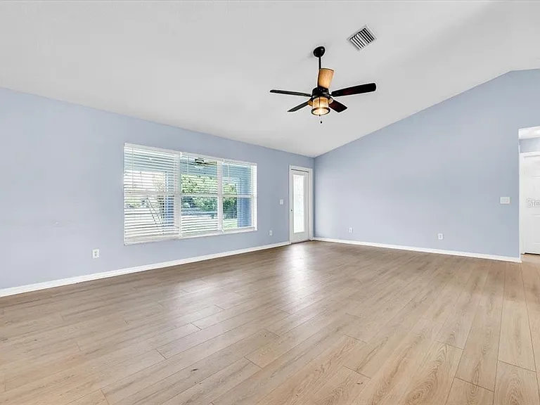 1708 Blue Lake Cir — Photo 13