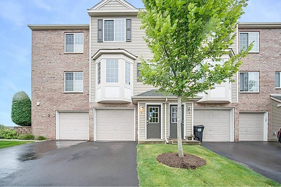 1st image of 4821 Elm Dr N Unit 7
