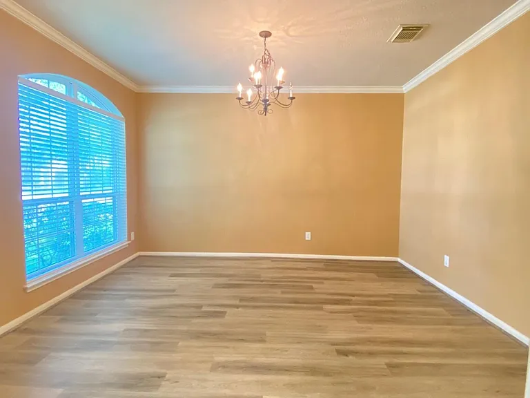 2503 Westerlake Dr — Photo 4